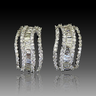 Boucles d'oreilles Diamants baguettes et brillants  3,0 Cts G-VS en Or Gris 18k.