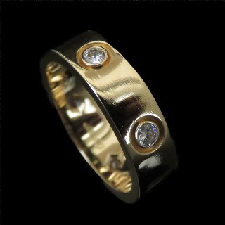 Bague Cartier Love Médium Or jaune 18K et Diamants Vers 2005 Taille 55.