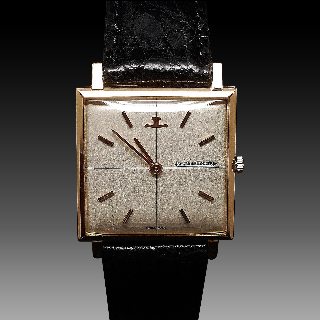 Montre Jaeger LeCoultre Vintage Carrée Or 18k mécanique Vers 1960.