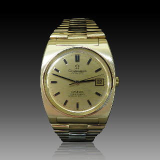 Montre Omega Constellation  Automatique en Or Jaune 18k de 1972.  