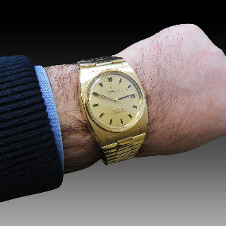 Montre Omega Constellation  Automatique en Or Jaune 18k de 1972.  