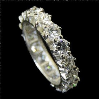 Alliance or gris 18k avec 3.06 Cts de Diamants Brillants 17 x 0.18 Cts G-VS. Taille 55