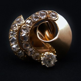 Boucles d'oreilles en or rose 18k avec Diamants Vers 1940. Boucles d'oreilles en or rose 18k avec Diamants Vers 1940.