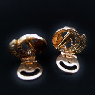 Boucles d'oreilles en or rose 18k avec Diamants Vers 1940.
