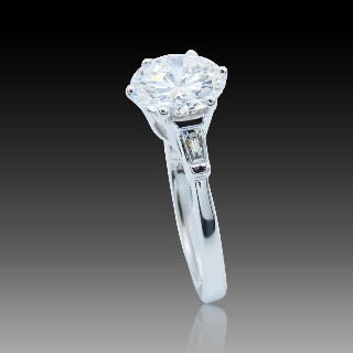 Solitaire en or 18k Diamant brillant de 2.06 Cts E-SI1
