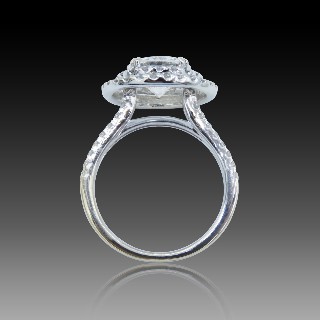 Solitaire en Or gris 18 Cts avec Diamant brillant 2.34 Cts F-VS1 + 1.04 Cts.