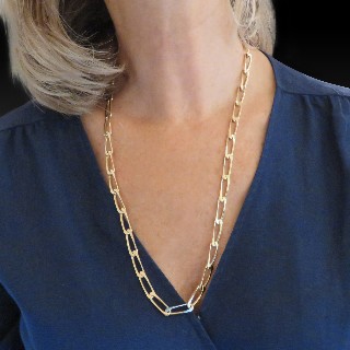 Collier Cartier "Maille cheval" Or jaune 18k massif Vers 1975. Poids: 85,80 Gr.