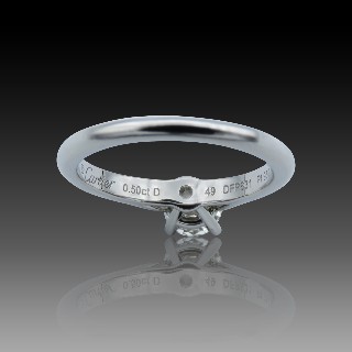 Solitaire Cartier Platine, Diamant 0,50 ct G-VVS2 (GIA)  DE 2016. Taille 49.