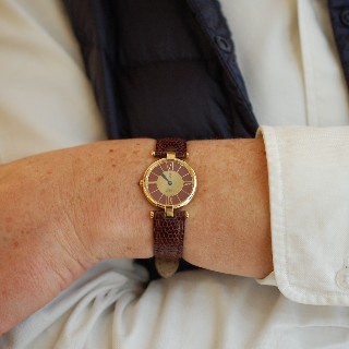 Montre Cartier Dame "Must Ronde" Vermeil Vers 1990. Quartz Montre Cartier Dame "Must Ronde" Vermeil Vers 1990. Quartz