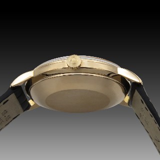 Montre Omega Vintage Automatique en Or rose 18k de 1960. 36 mm.