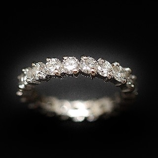 Alliance or gris 18k avec 2.0 Cts Diamants Brillants . Taille 53.