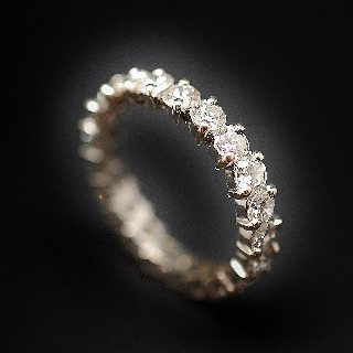 Alliance or gris 18k avec 2.0 Cts Diamants Brillants . Taille 53.