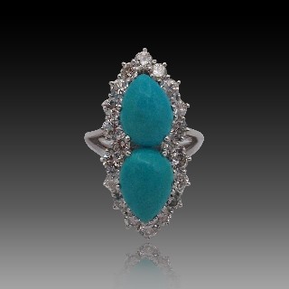 Bague or gris 18k vers 1960 , forme Marquise , turquoises et diamants 1.7 ct