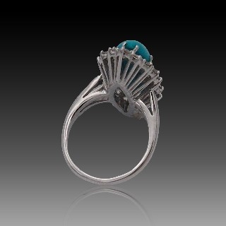 Bague or gris 18k vers 1960 , forme Marquise , turquoises et diamants 1.7 ct