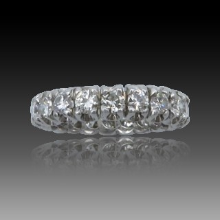 Alliance or gris 18k avec 2.20 Cts de Diamants Brillants . Taille 57.