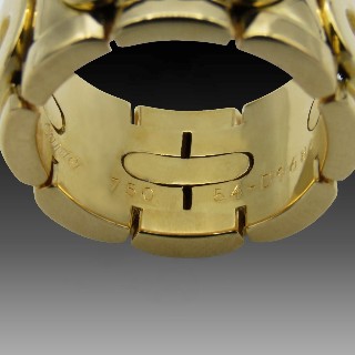 Bague Cartier "C" en Or 18k grand Modèle de 1996. Taille 54. Poids : 20,30 Grs