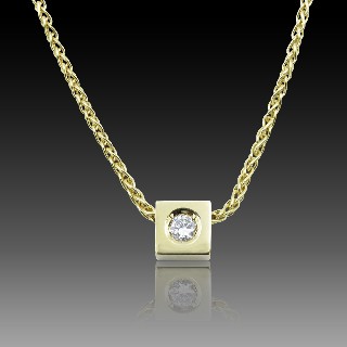 Collier pendentif en Or jaune 18k  avec diamant de 0,18 Cts G-VS