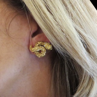 Boucles d'oreilles Clips ZOLOTAS "Têtes de Lion" or jaune 18k diamants. Poids : 21.90 Grs.