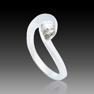 Solitaire Garel "ENVOL" Or gris  18k et Diamant 0,35 Cts. Taille 49.