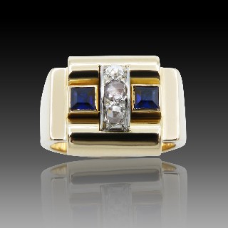 Bague "Tank" 1940 or jaune 18 k et platine avec diamants et verneuils 