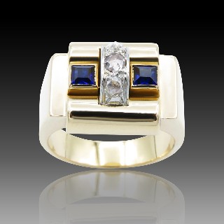 Bague "Tank" 1940 or jaune 18 k et platine avec diamants et verneuils 