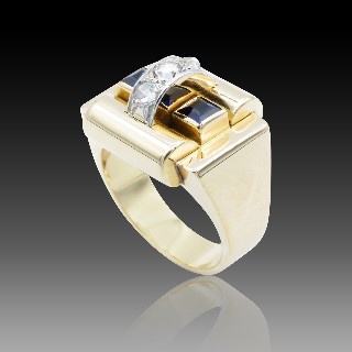 Bague "Tank" 1940 or jaune 18 k et platine avec diamants et verneuils 