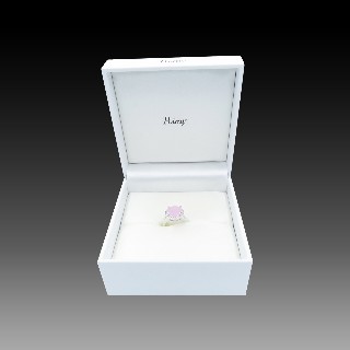 Bague Poiray "Filles cabochon" en Or rose 18k avec quartz rose.