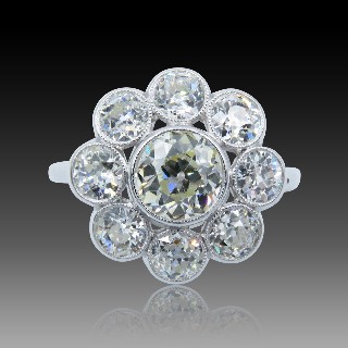 Bague entourage vers 1930 en platine avec 2,50Cts Ct de Diamants.Taille 55-56