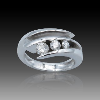 Bague Garel "NEIMA" Trilogie Or gris  18k et Diamants. Taille 50.