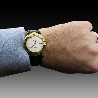 Montre Omega Constellation en Or Jaune 18k vers 1990 . quartz . 32 mm