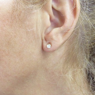 Puces d'oreilles Diamants 2 x 0.23 Cts G-VS en Or Jaune 18k Puces d'oreilles Diamants 2 x 0.23 Cts G-VS en Or Jaune 18k