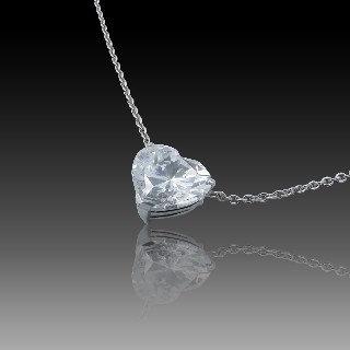 Collier Pendentif or 18K Diamant Coeur de 5.02 Cts D-SI2 (modifié par traitements )