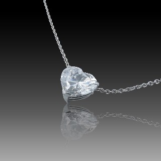 Collier Pendentif or 18K Diamant Coeur de 5.02 Cts D-SI2 (modifié par traitements ) Collier Pendentif or 18K Diamant Coeur de 5.02 Cts D-SI2 (modifié par traitements )