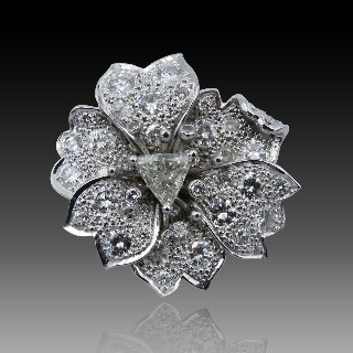 Bague "Fleur" en or gris 18k avec Diamants .Taille 54