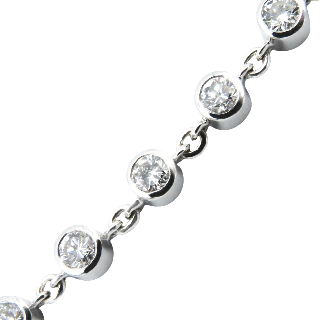 Bracelet ligne en or gris 18 Cts avec 21 diamants G/VS  Total : 2.8 Cts