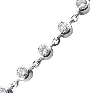 Bracelet ligne en or gris 18 Cts avec 21 diamants G/VS Total : 2.8 Cts Bracelet ligne en or gris 18 Cts avec 21 diamants G/VS Total : 2.8 Cts