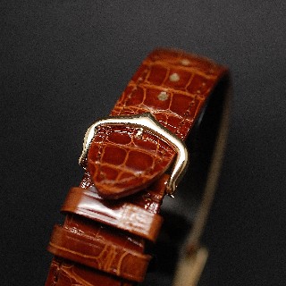 Montre Cartier Tank Française Médium Or jaune 18k Quartz Vers 2010.