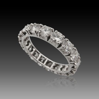 Alliance or gris 18k avec 3.60 Cts de Diamants Brillants G-VS. Taille 57