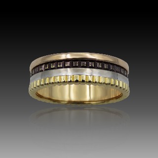 Bague Boucheron "Quatre classique Small" de 2010 en Or 18k Massif et Pvd Marron . Taille 58 . Full set.