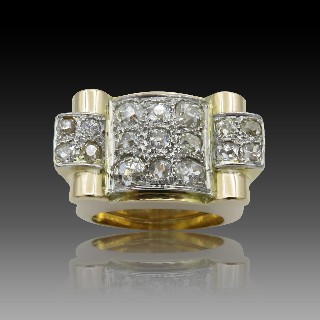 Bague Tank vintage vers 1950 en Or 18K et Platine avec Diamants . Bague Tank vintage vers 1950 en Or 18K et Platine avec Diamants .