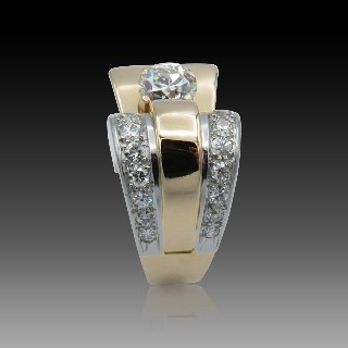 Bague Tank vintage vers 1950 en Or 18K et Platine avec Diamants . Bague Tank vintage vers 1950 en Or 18K et Platine avec Diamants .