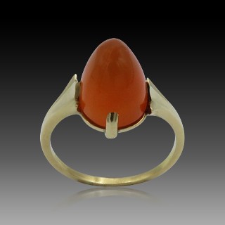 Bague Or Jaune 18K vers 1910 avec Cornaline