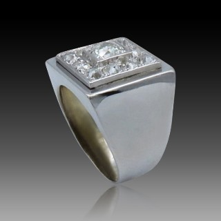 Bague vintage vers 1950 en Or 18K et Platine avec 1,50 Cts de Diamants 