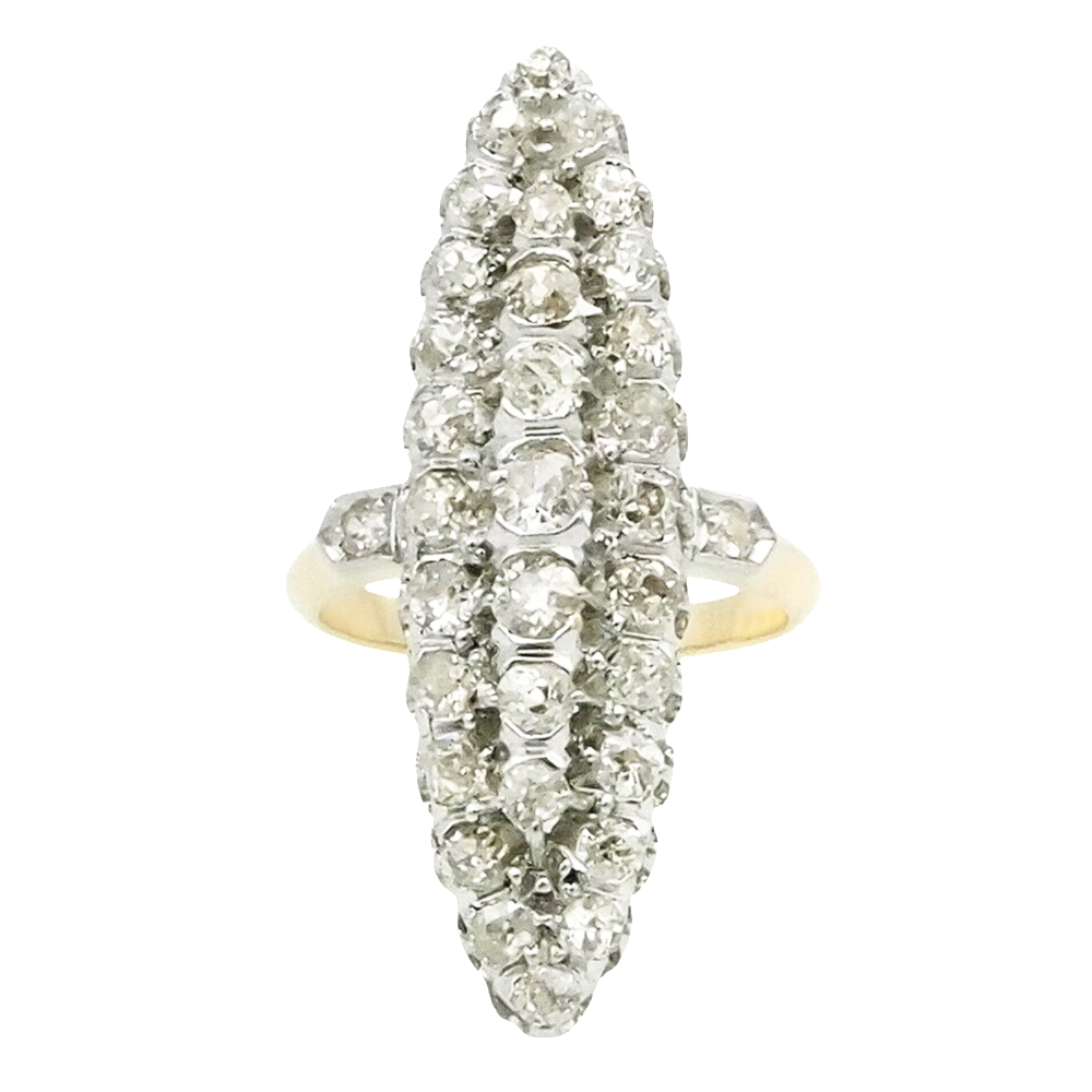 Grande Bague "Marquise" or jaune, platine et diamants total : 2 cts , vers 1910