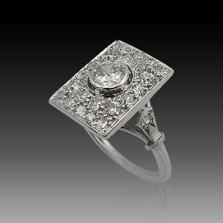 Bague Art Déco rectangulaire or gris, platine et diamants total : 1.4 ct