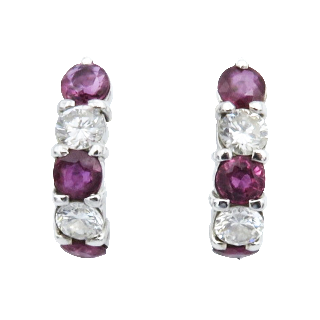 Boucles d'oreilles en Or gris 18k avec Rubis et Diamants brillants Boucles d'oreilles en Or gris 18k avec Rubis et Diamants brillants