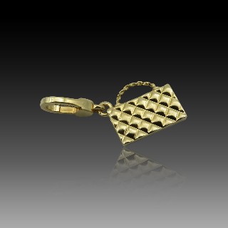 Pendentif Chanel Charms Sac de 2009 Or jaune 18k boite et facture d'origine Pendentif Chanel Charms Sac de 2009 Or jaune 18k boite et facture d'origine