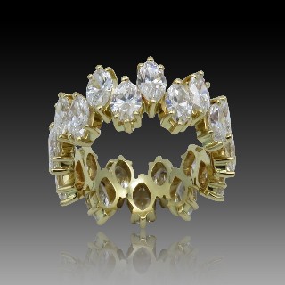 Alliance or jaune 18k avec 5,50 Cts de Diamants marquises G-VS. Taille 52.