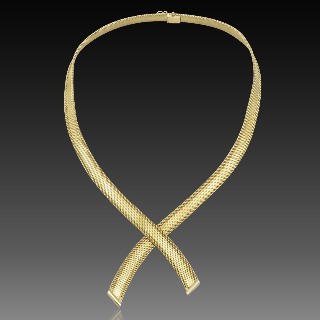 Collier Ruban croisé or jaune 18 cts massif vers 1960 . Poids : 54,0 grs . 