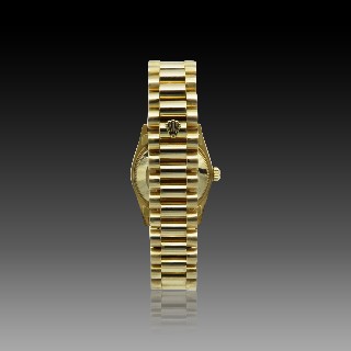 Montre Rolex Oyster Datejust Médium Or 18k Massif de 2010 et diamants. Cadran jaune. Ref : 68238 . Montre Rolex Oyster Datejust Médium Or 18k Massif de 2010 et diamants. Cadran jaune. Ref : 68238 .